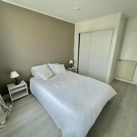 Beautiful And Modern Flat With Double Bedroom In * Реймс